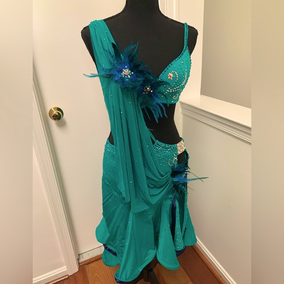 brooklyn latin Dresses & Skirts - NWOT amazing Latin Ballroom Competition dress
